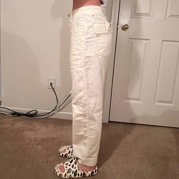 Brand: GAP
Size: 2
Color: white - Picture 3 of 5